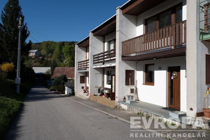 Prodej rodinného domu, Benecko - Horní Štěpanice, 245 m2