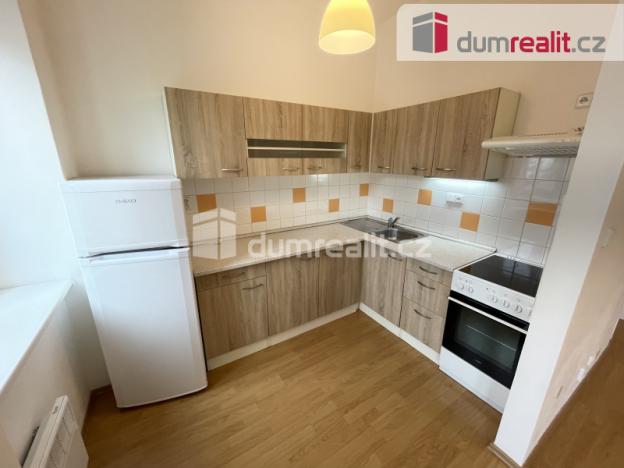 Pronájem bytu 1+kk, Praha - Smíchov, Moulíkova, 29 m2