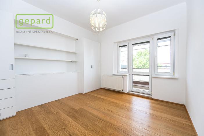 Prodej bytu 2+kk, Praha - Žižkov, Biskupcova, 37 m2
