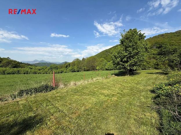 Prodej pozemku pro bydlení, Hlinná, 1249 m2