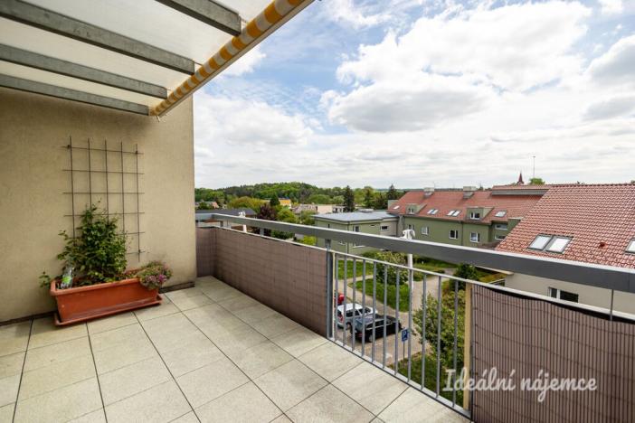 Pronájem bytu 4+kk, Praha - Dubeč, U lipové aleje, 95 m2