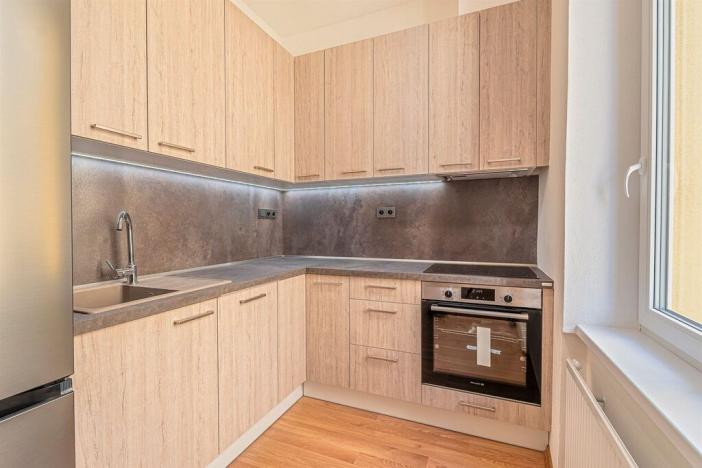 Pronájem bytu 2+kk, Prostějov, Svatoplukova, 52 m2