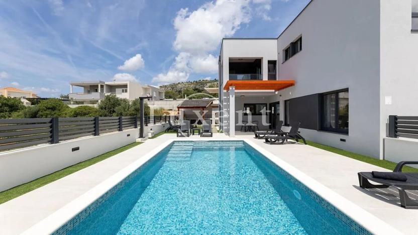 Prodej rodinného domu, Trogir, Chorvatsko, 200 m2