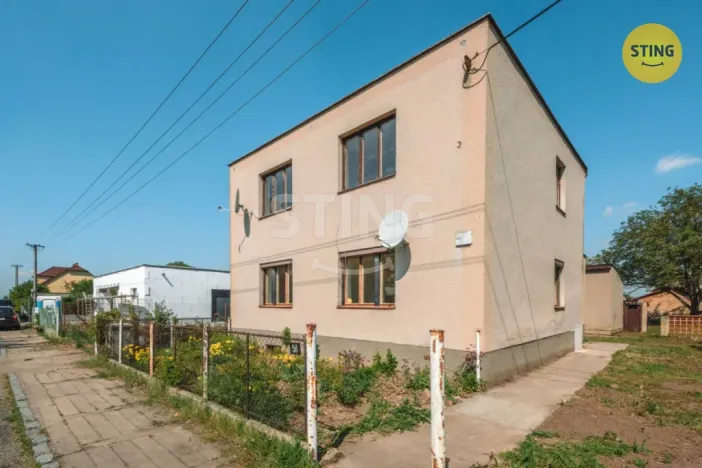 Prodej rodinného domu, Staré Jesenčany, 140 m2