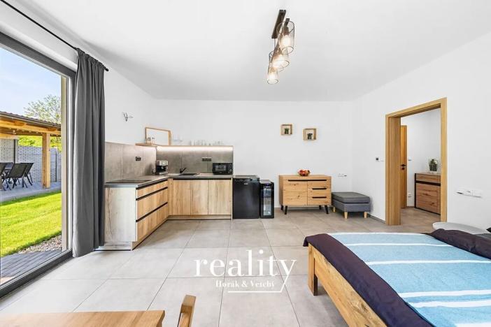 Prodej rodinného domu, Perná, 205 m2