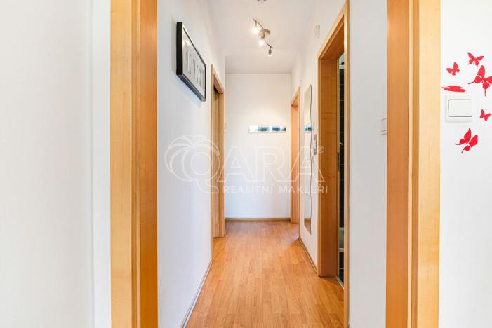 Prodej rodinného domu, Zeleneč, U Lesoparku, 174 m2