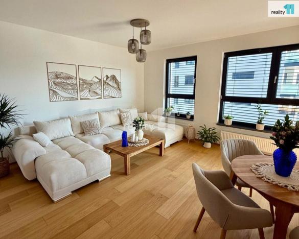 Prodej bytu 2+kk, Praha - Malešice, Azzoniho, 57 m2