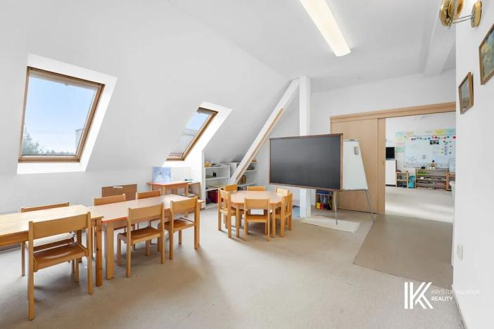 Pronájem komerční nemovitosti, Pardubice, Husova, 371 m2