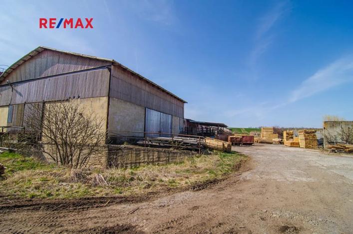 Prodej skladu, Radkov, 38387 m2