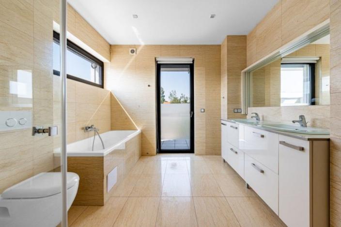 Prodej rodinného domu, Praha - Březiněves, Vlaštovčí, 242 m2