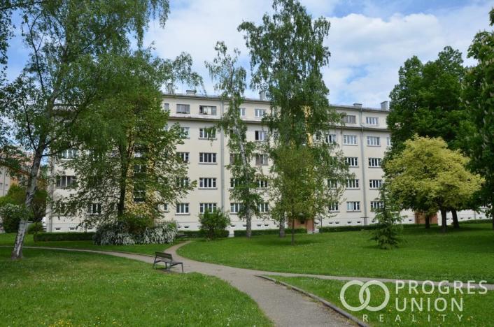 Prodej bytu 2+kk, Vsetín, Josefa Sousedíka, 54 m2