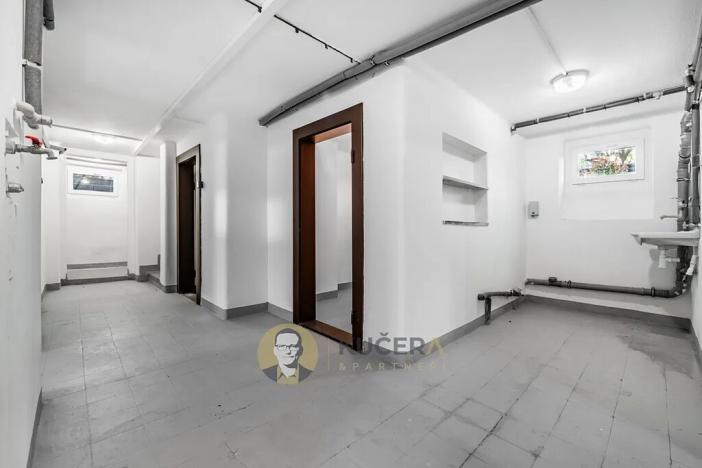 Prodej kanceláře, Lovosice, Sukova, 310 m2