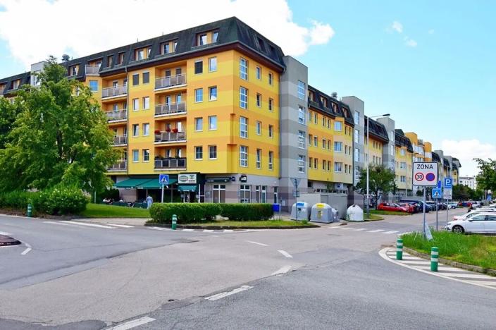 Pronájem bytu 3+kk, Praha - Hlubočepy, Voskovcova, 90 m2