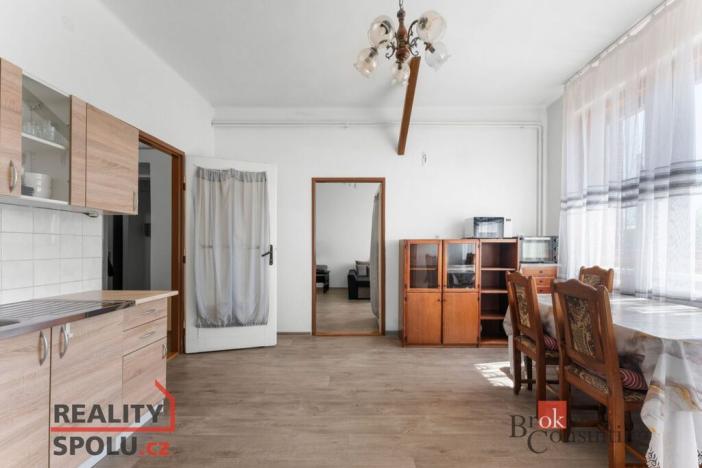 Prodej bytu 2+1, Pardubice - Svítkov, U Trojice, 77 m2