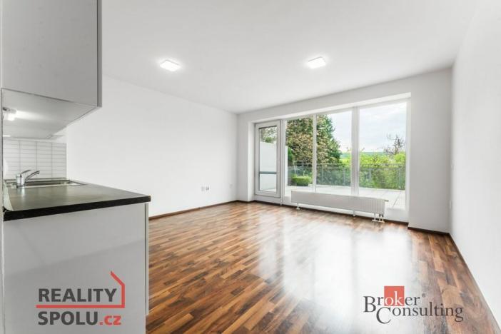 Pronájem bytu 1+kk, Brno - Obřany, Fantova, 56 m2