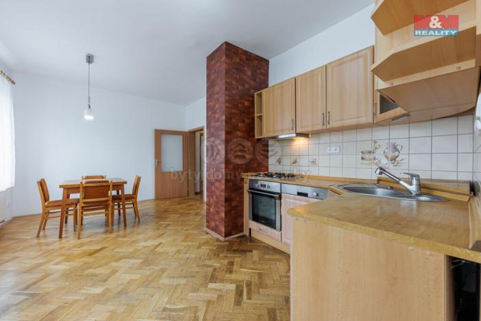 Pronájem bytu 3+1, Karlovy Vary - Dvory, Závodní, 100 m2