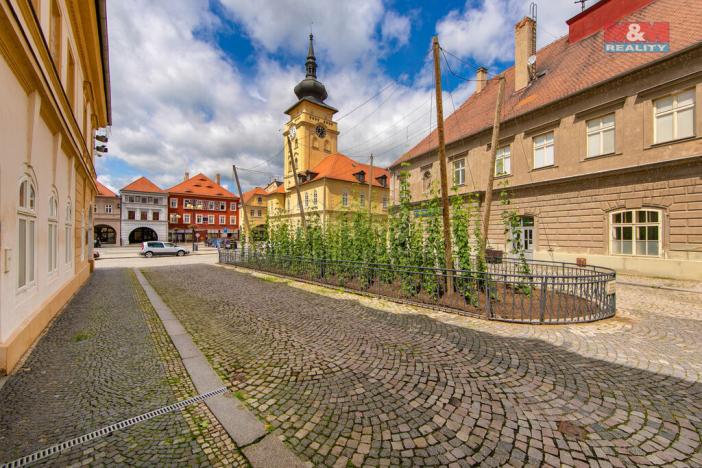 Pronájem kanceláře, Žatec, náměstí Svobody, 93 m2