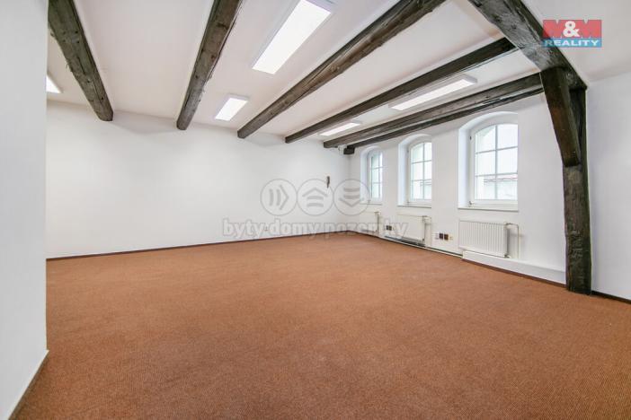 Pronájem kanceláře, Žatec, náměstí Svobody, 93 m2
