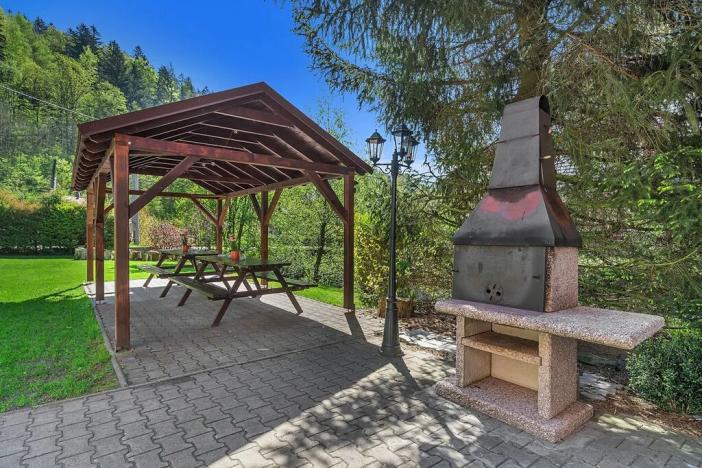 Prodej ubytování, Dolní Dvůr, 650 m2