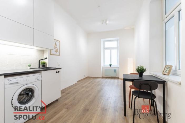 Pronájem bytu 1+kk, Brno - Zábrdovice, Körnerova, 21 m2