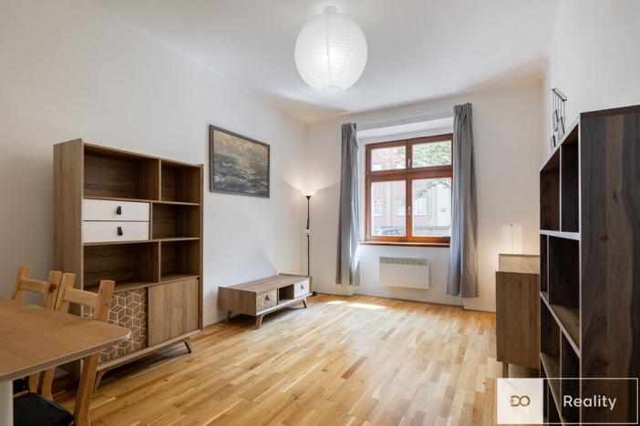 Pronájem bytu 2+kk, Praha - Žižkov, Malešická, 41 m2