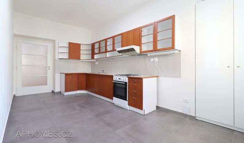 Pronájem bytu 2+1, Praha - Libeň, U libeňského pivovaru, 72 m2