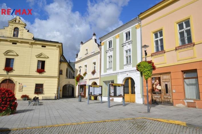 Prodej činžovního domu, Uničov, Masarykovo nám., 307 m2