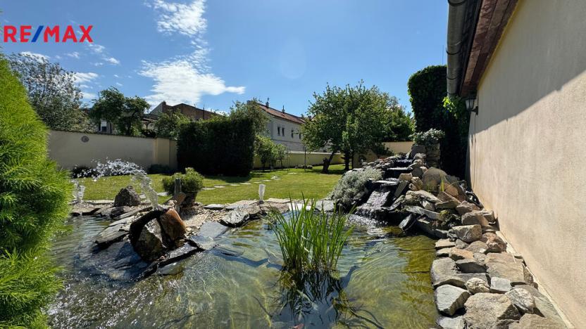 Prodej činžovního domu, Uničov, Masarykovo nám., 307 m2