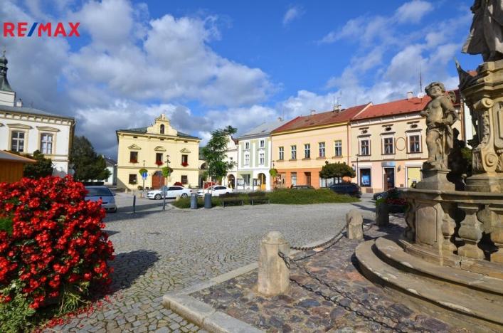 Prodej činžovního domu, Uničov, Masarykovo nám., 307 m2