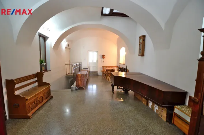 Prodej činžovního domu, Uničov, Masarykovo nám., 307 m2