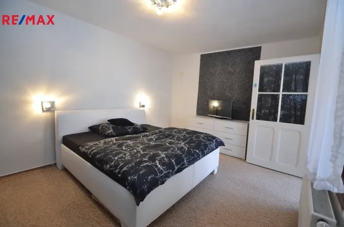 Prodej činžovního domu, Uničov, Masarykovo nám., 307 m2