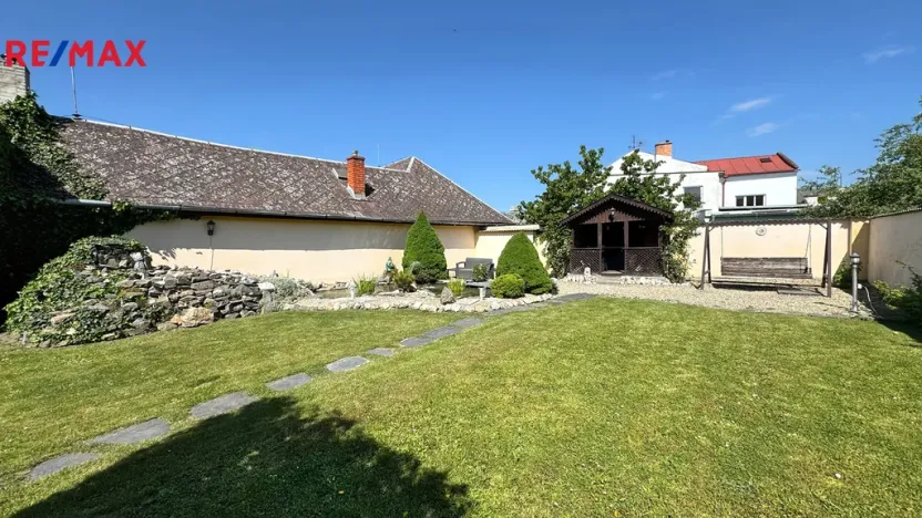 Prodej činžovního domu, Uničov, Masarykovo nám., 307 m2