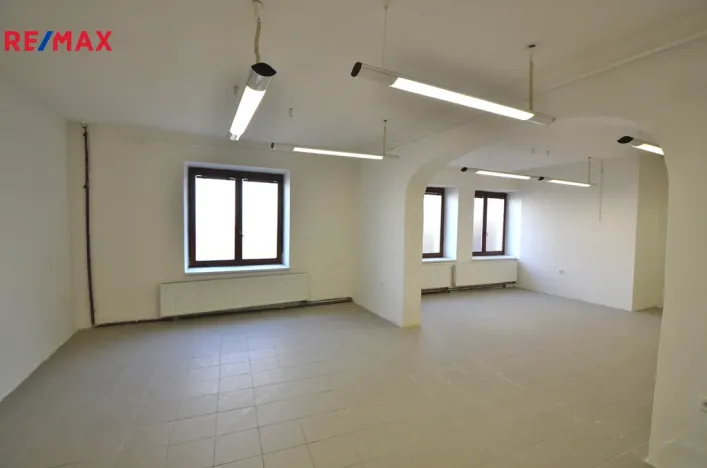 Prodej činžovního domu, Uničov, Masarykovo nám., 307 m2
