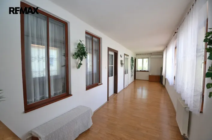 Prodej činžovního domu, Uničov, Masarykovo nám., 307 m2