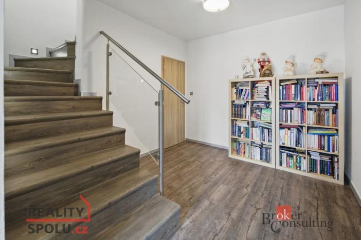 Prodej rodinného domu, Pchery - Humny, Kolmá, 206 m2