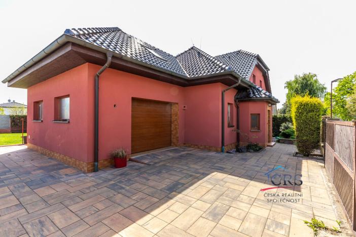 Prodej rodinného domu, Přezletice, Veleňská, 240 m2