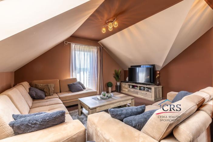 Prodej rodinného domu, Přezletice, Veleňská, 240 m2