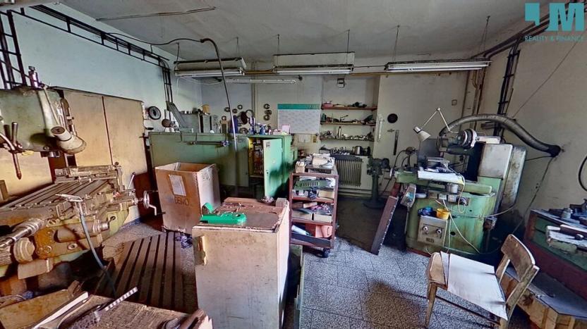 Prodej obchodního prostoru, Třebíč - Borovina, 560 m2