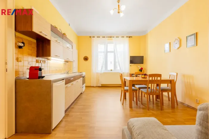 Prodej bytu 3+kk, Karlovy Vary, Jugoslávská, 82 m2