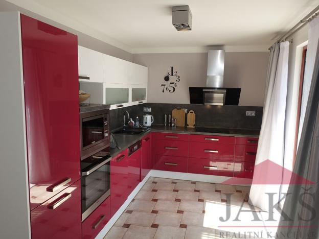 Prodej bytu 3+kk, Srní, 93 m2