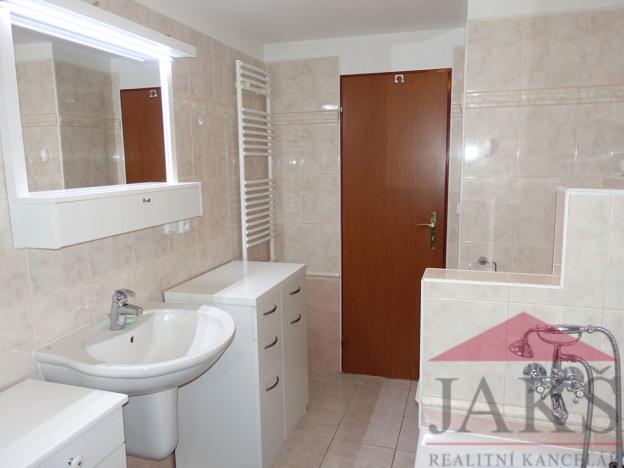 Prodej bytu 3+kk, Srní, 93 m2