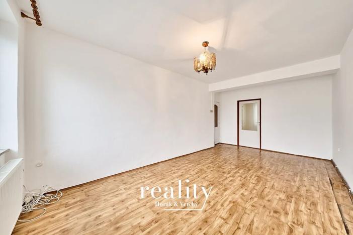 Prodej bytu 2+1, Hrušovany nad Jevišovkou, Znojemská, 52 m2