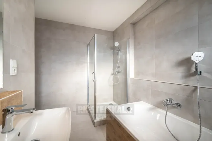 Pronájem bytu 4+kk, České Budějovice - České Budějovice 7, Stropnická, 80 m2