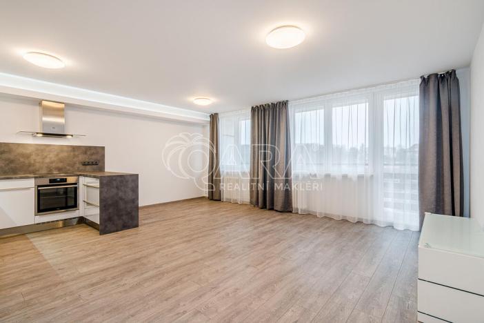 Pronájem bytu 4+kk, Praha - Radlice, U Dívčích hradů, 86 m2