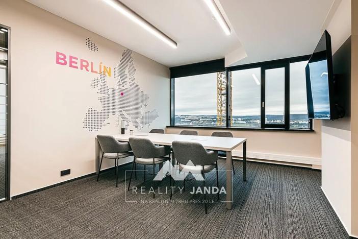 Pronájem kanceláře, Brno, Šumavská, 203 m2