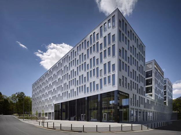 Pronájem kanceláře, Praha - Dejvice, Generála Píky, 855 m2