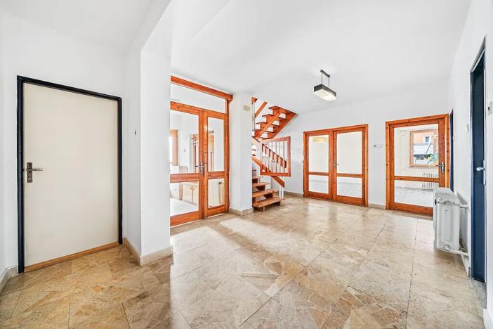 Prodej rodinného domu, Dobříč, 320 m2