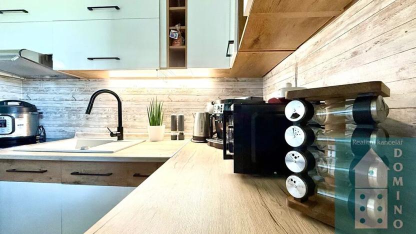 Prodej rodinného domu, Rataje, 205 m2