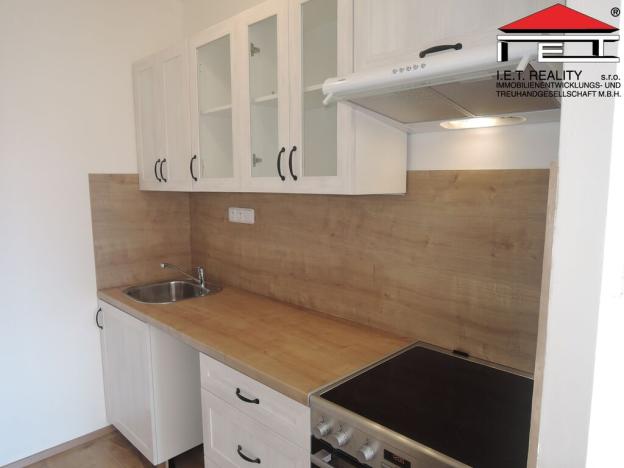Pronájem bytu 2+kk, Praha - Bohnice, Poznaňská, 43 m2