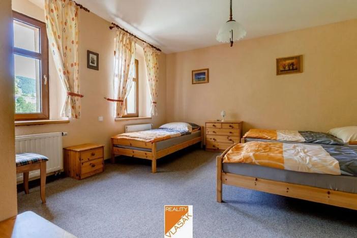 Prodej ubytování, Loučná pod Klínovcem, 370 m2